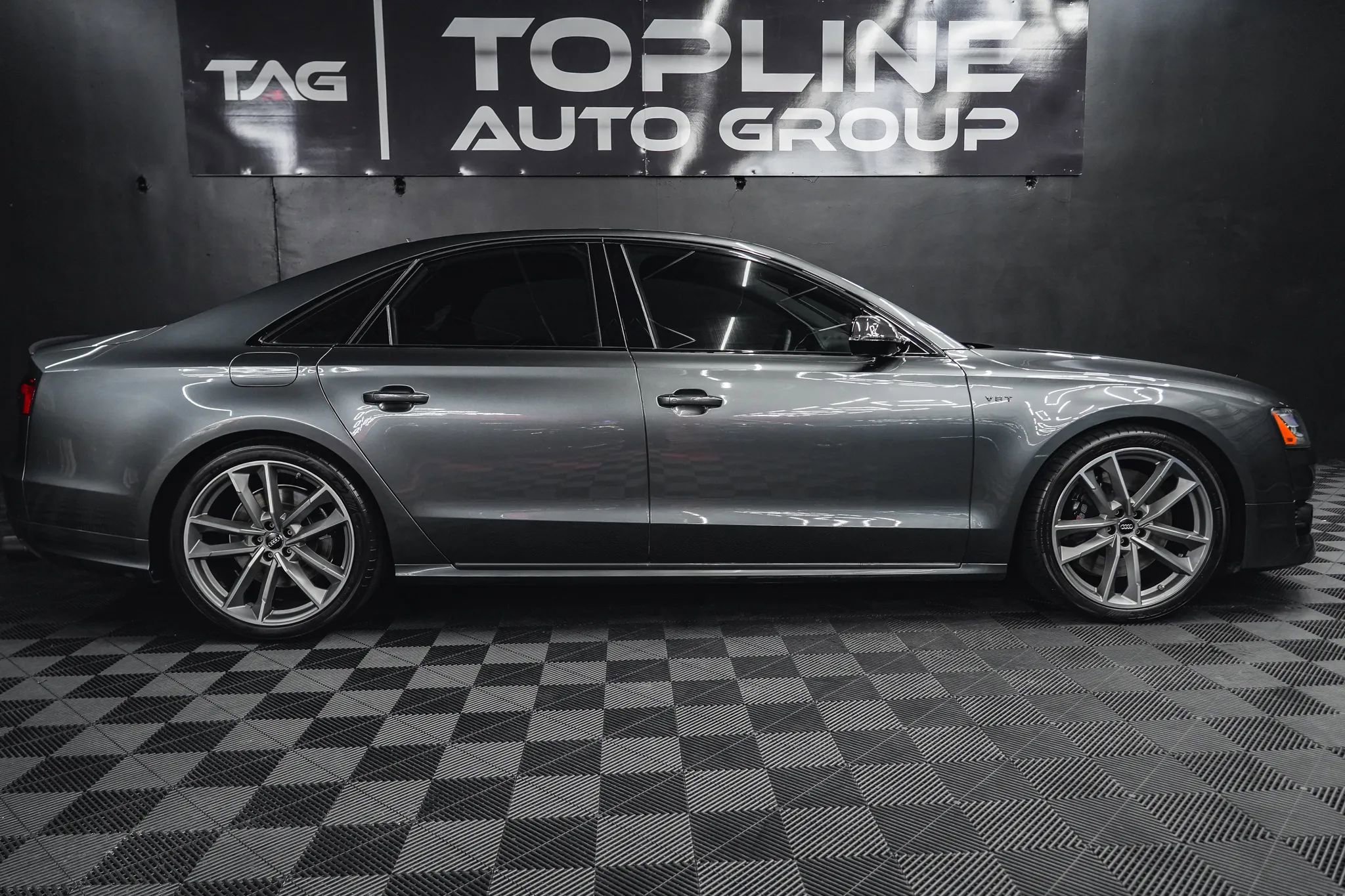 Used 2017 Audi S8 Plus image 19