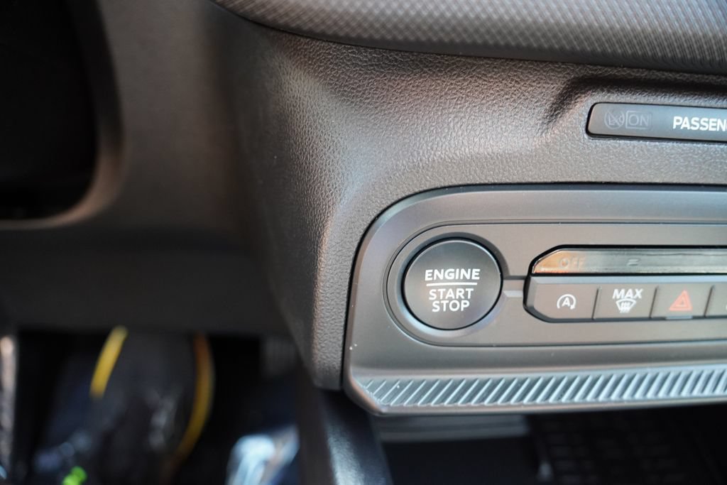 Certified 2025 Ford Bronco Sport Outer Banks w/ Outer Banks Tech Package+ AWD/4WD image 34