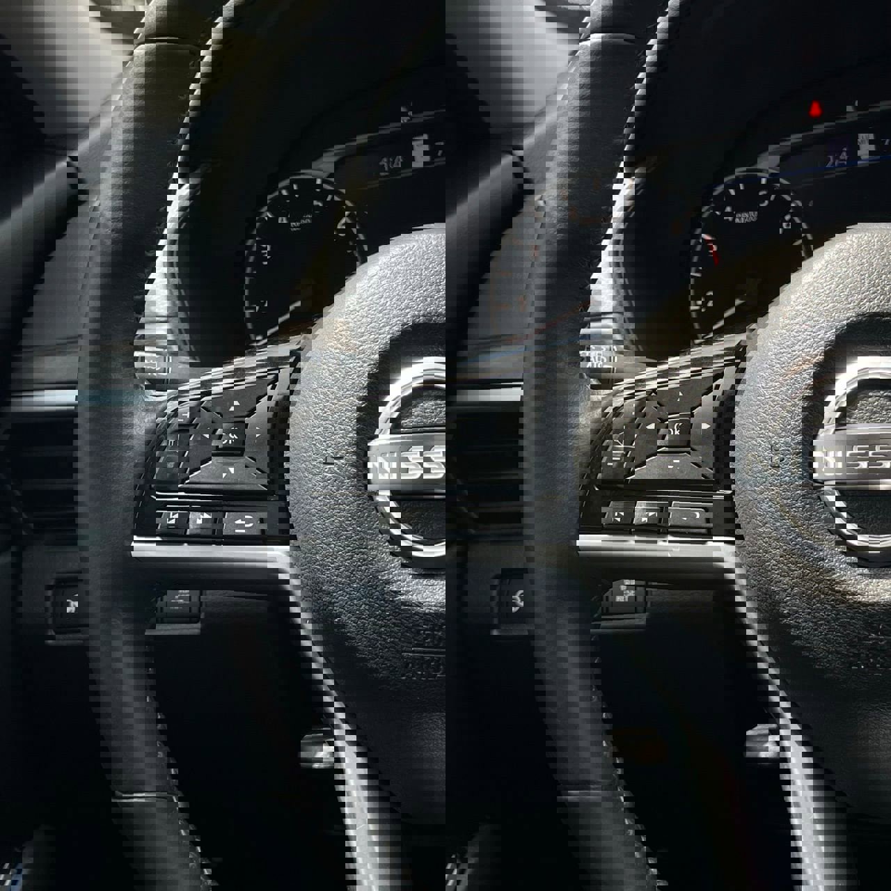 Used 2023 Nissan Altima 2.5 SL image 14