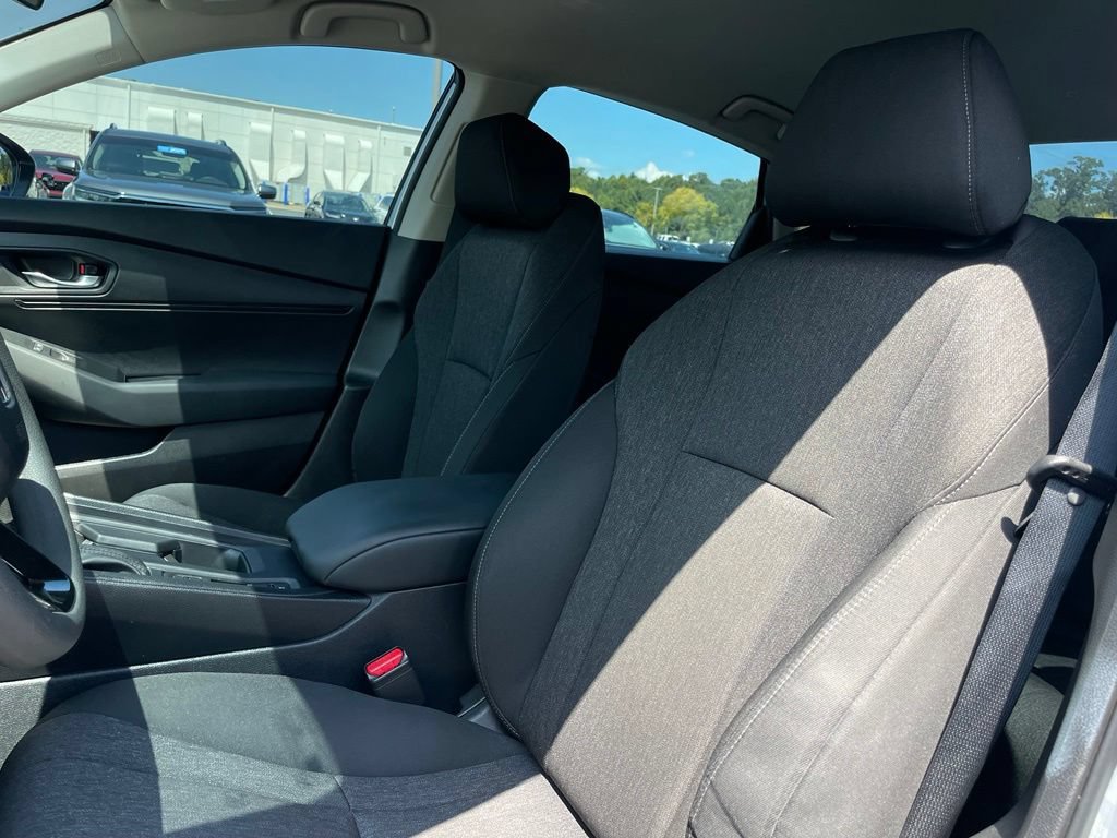 Certified 2025 Honda Accord LX image 29