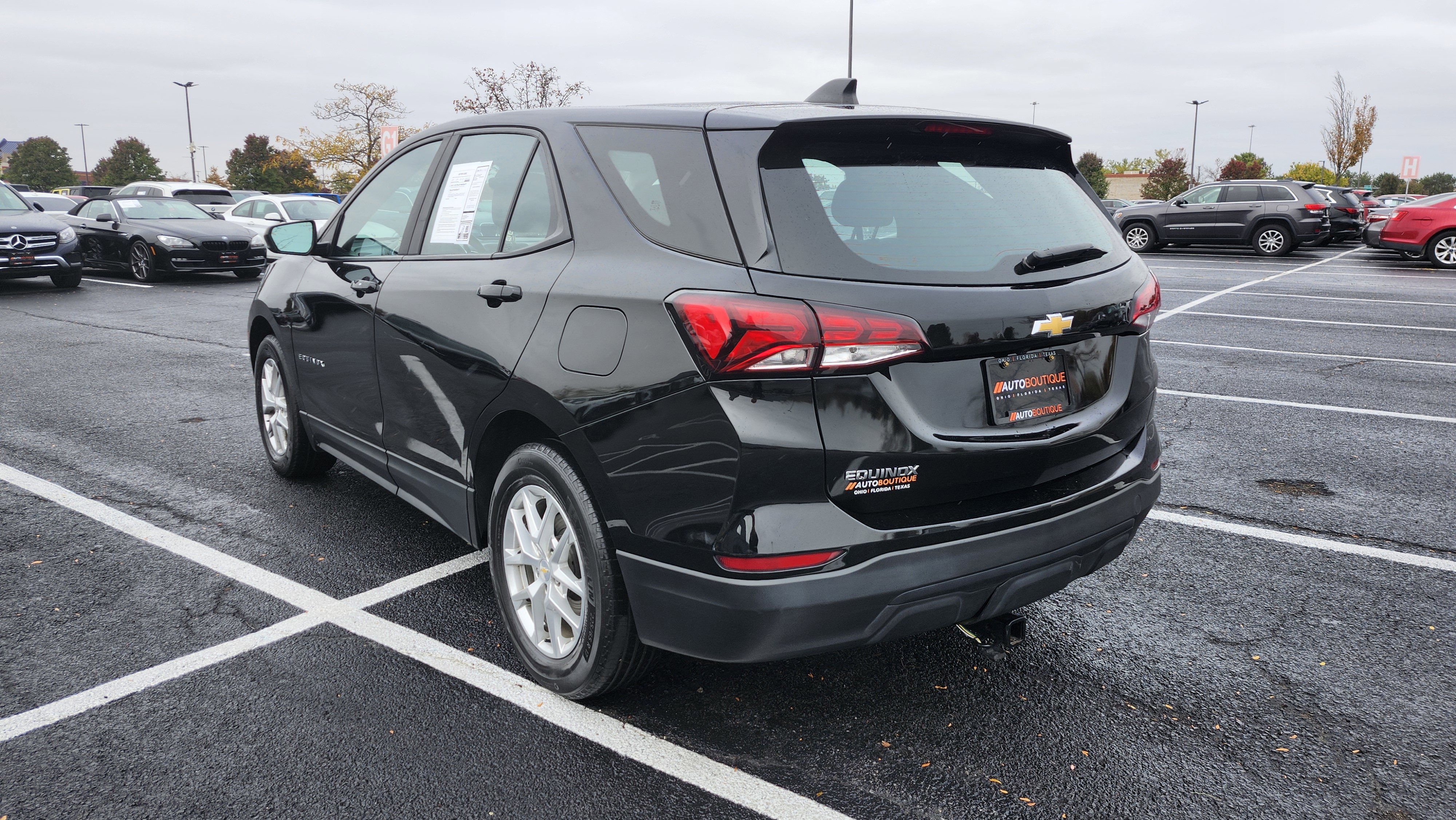 Used 2022 Chevrolet Equinox LS image 9
