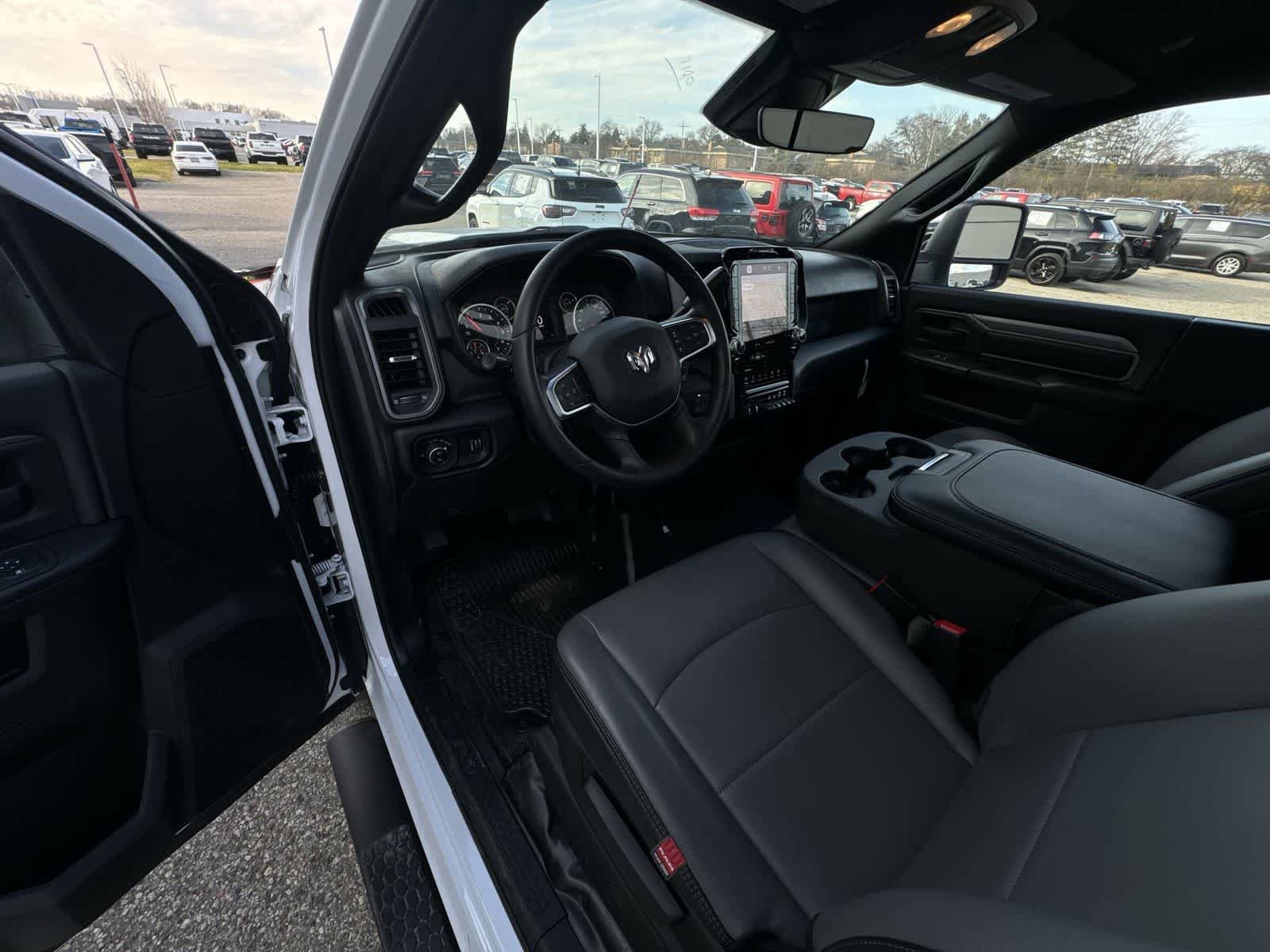 Used 2026 RAM 2500 Tradesman AWD/4WD image 10