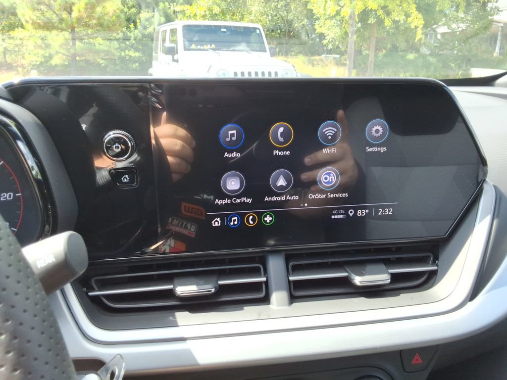 New 2026 Chevrolet Trax RS w/ Sunroof Package FWD image 27