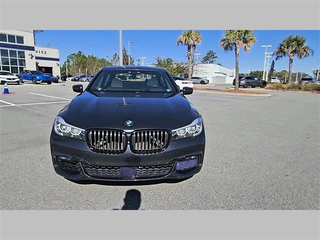 Used 2017 BMW 740i image 34