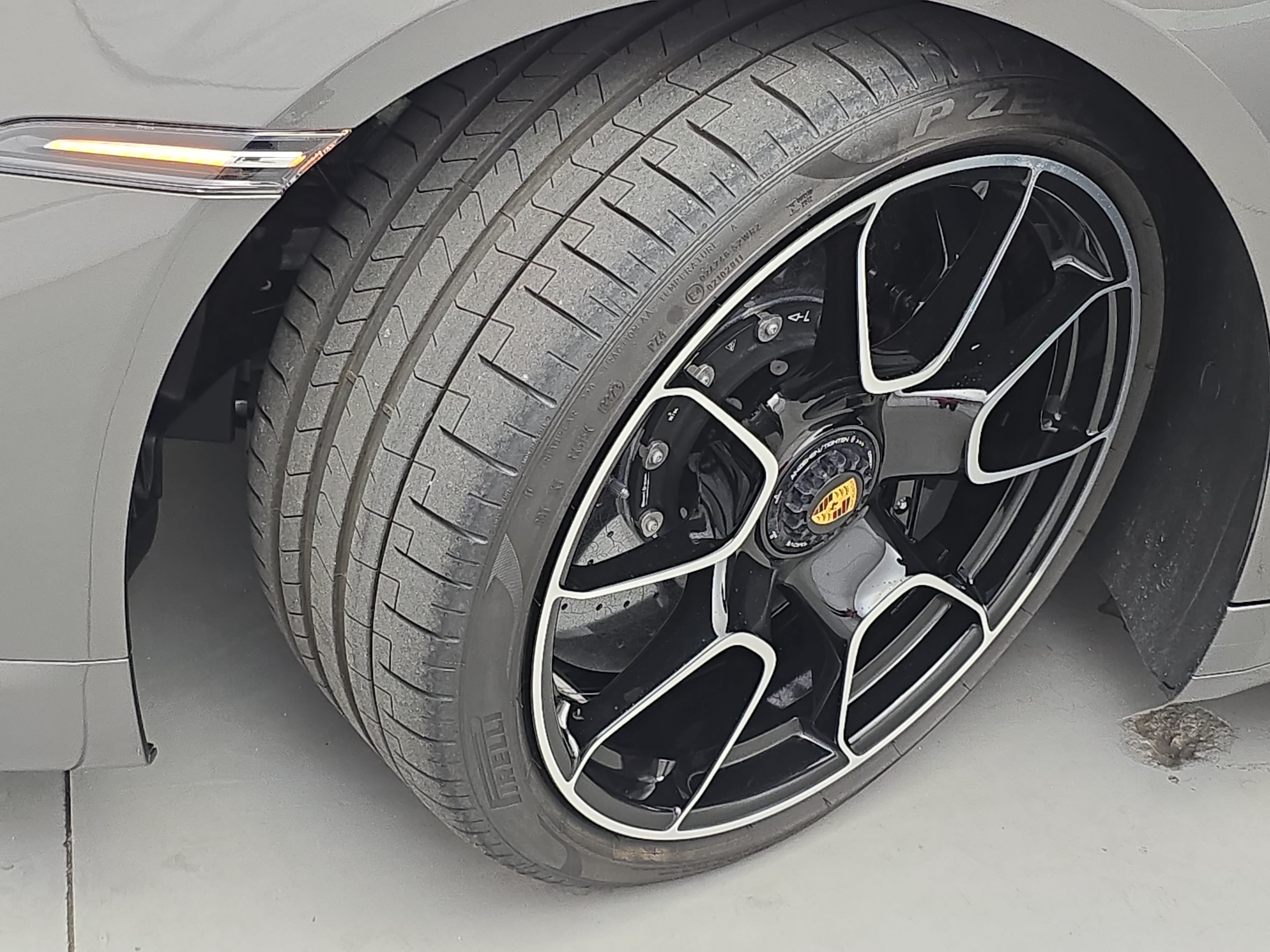 Certified 2024 Porsche 911 Turbo S AWD/4WD image 33