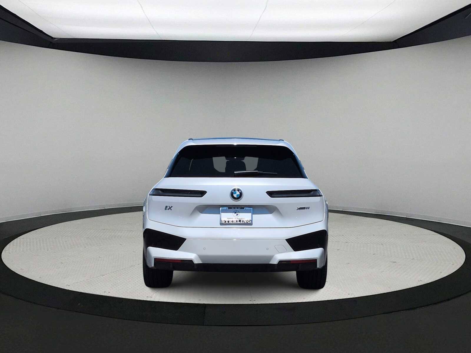 Certified 2024 BMW iX xDrive50 w/ Sport Package AWD/4WD image 7