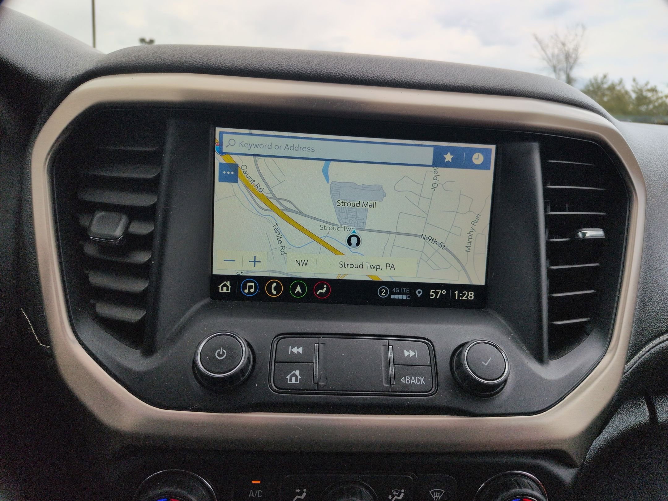 Used 2021 GMC Acadia Denali w/ LPO, Floor Liner Package image 10