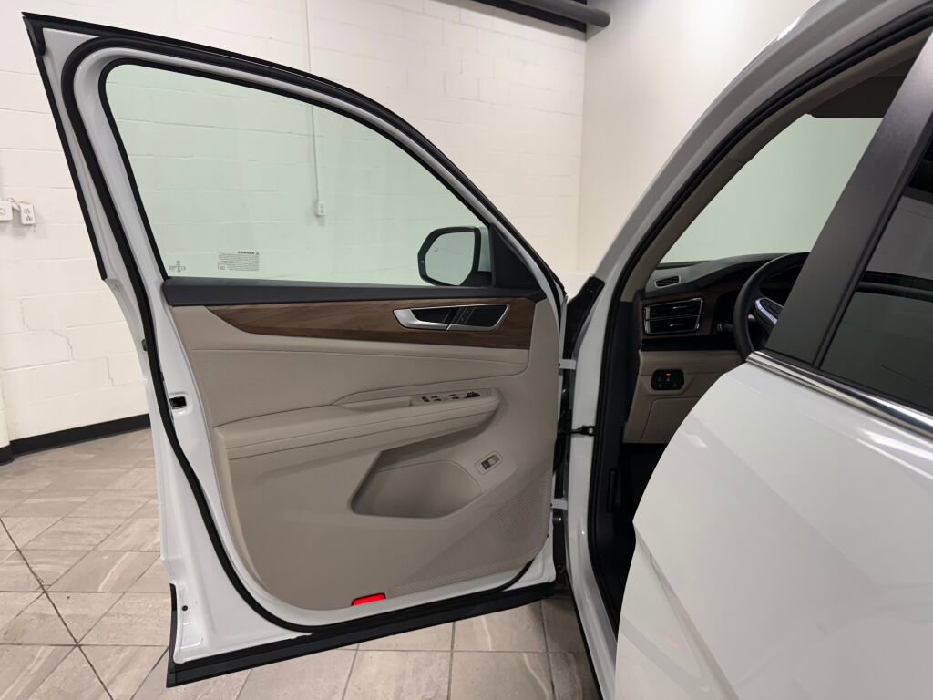 New 2026 Volkswagen Atlas SE image 21