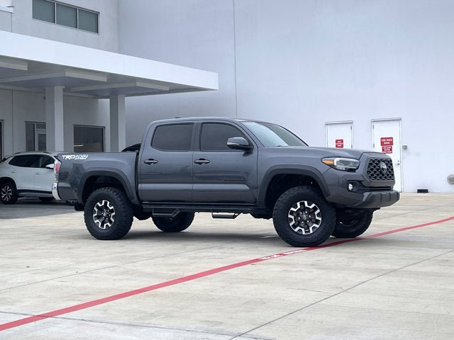 Used 2021 Toyota Tacoma TRD Off-Road AWD/4WD image 5