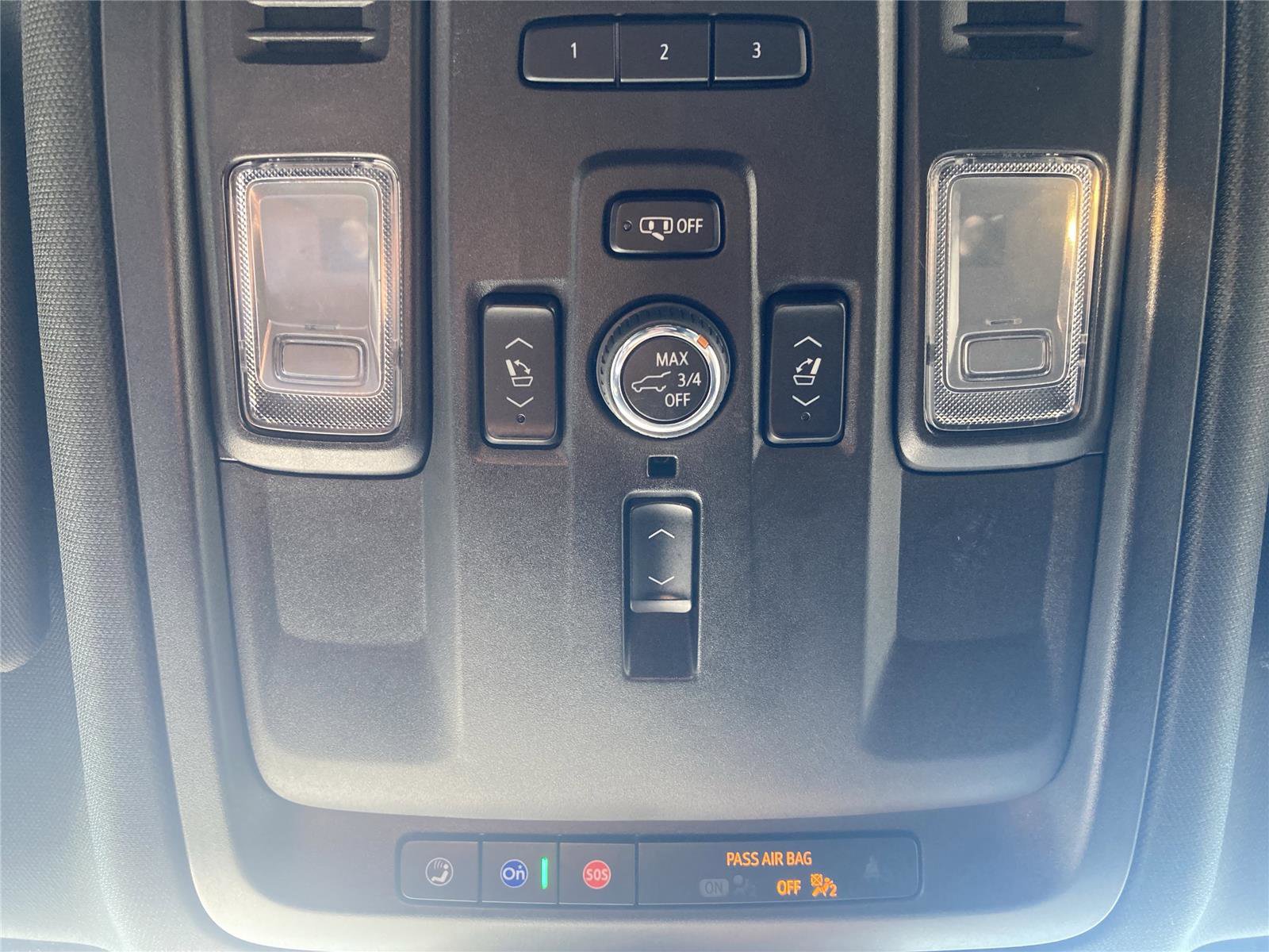 Used 2023 GMC Yukon Denali image 22