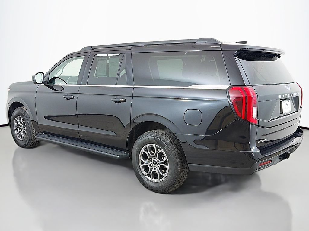 Used 2025 Ford Expedition Max Active AWD/4WD image 11
