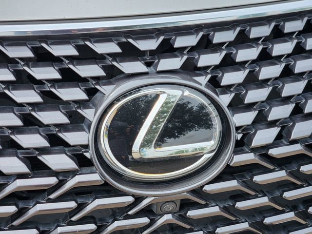 Used 2021 Lexus RX 350L Premium w/ Premium Package image 11