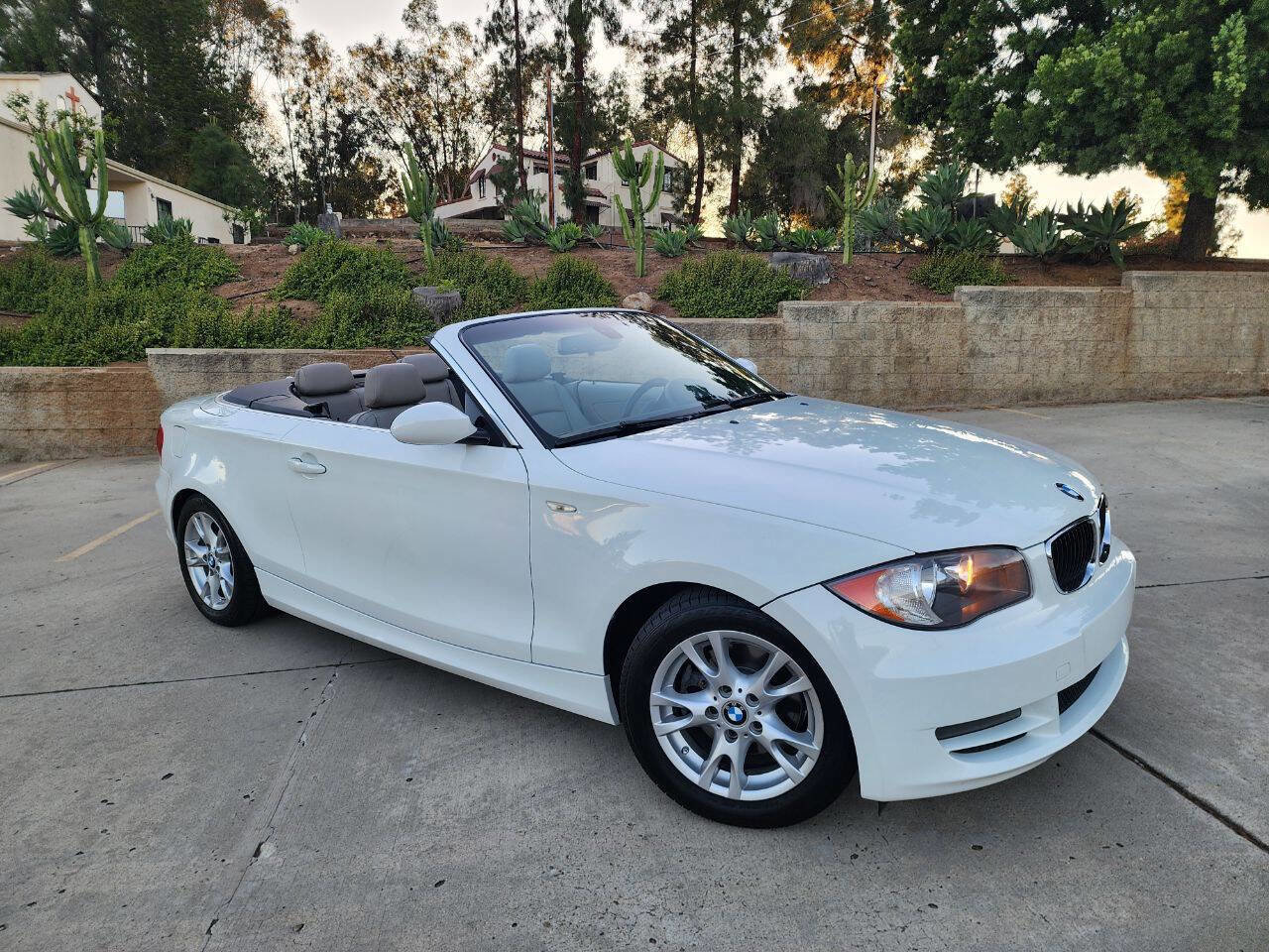 Used 2008 BMW 128i Convertible image 30