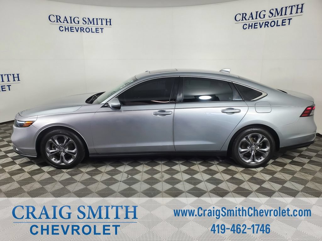 Used 2024 Honda Accord EX image 2
