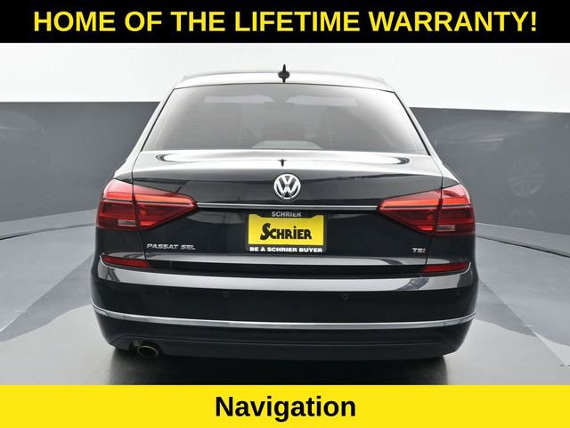 Used 2017 Volkswagen Passat 1.8T SEL Premium image 5