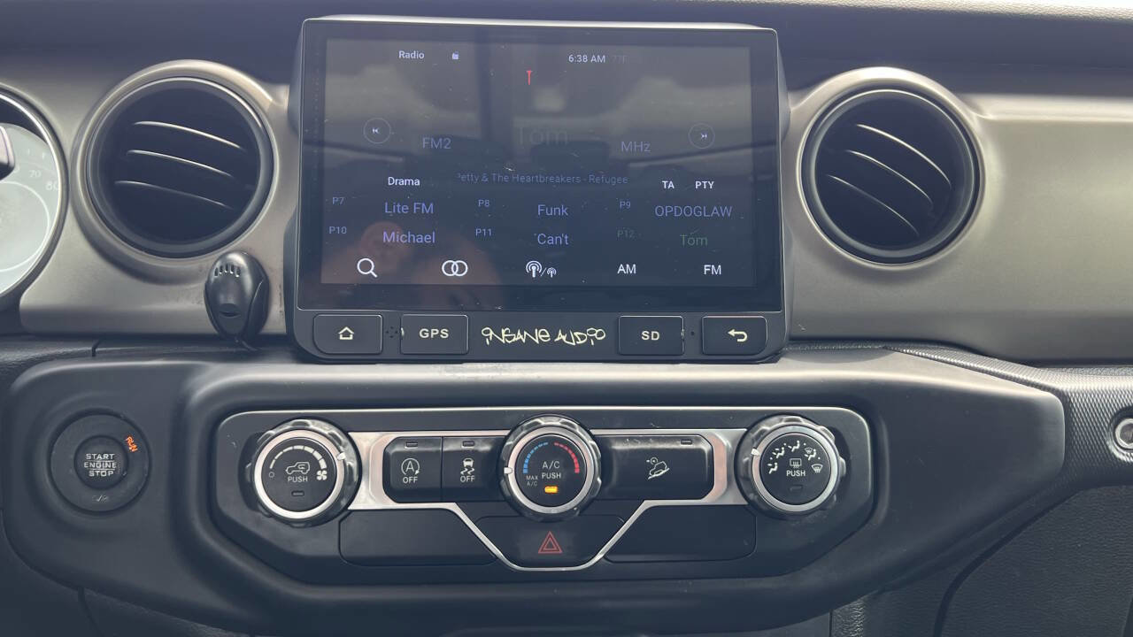 Used 2018 Jeep Wrangler Unlimited Sport image 18
