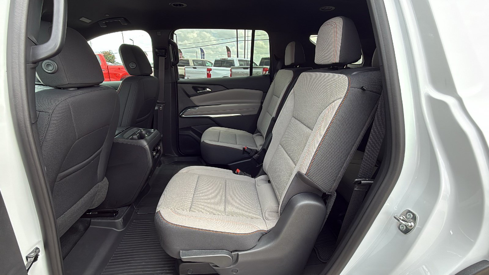New 2026 Chevrolet Traverse LT w/ Driver Confidence Package FWD image 15