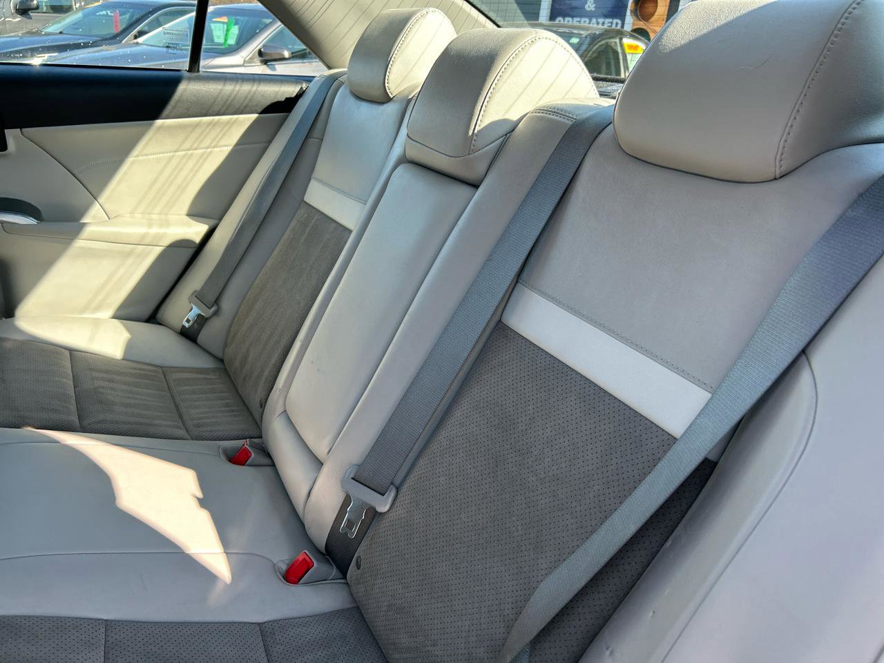 Used 2014 Toyota Camry XLE image 23