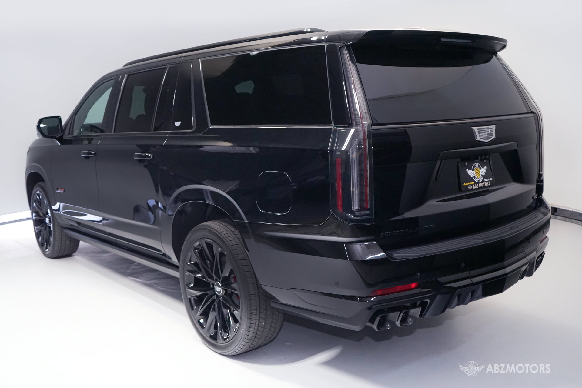 Used 2026 Cadillac Escalade ESV V AWD/4WD image 6