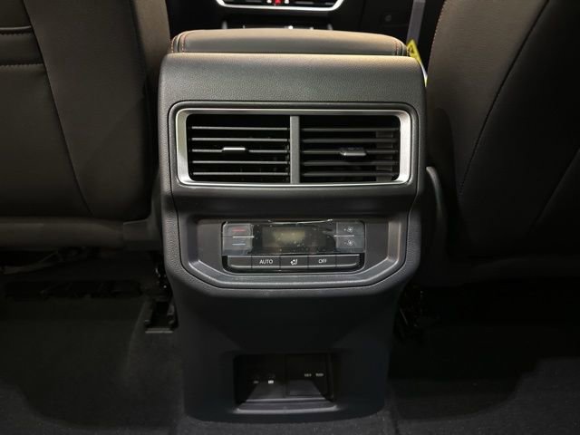 New 2026 Volkswagen Atlas Peak Edition image 32