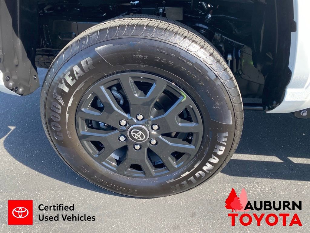 Certified 2025 Toyota Tacoma SR5 AWD/4WD image 10