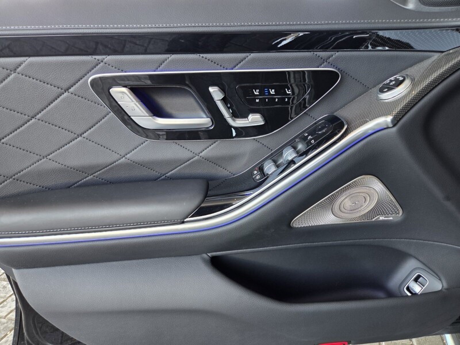 Certified 2025 Mercedes-Benz S 500 4MATIC image 23
