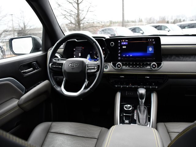 Used 2024 Chevrolet Colorado ZR2 w/ ZR2 Convenience Package III image 23