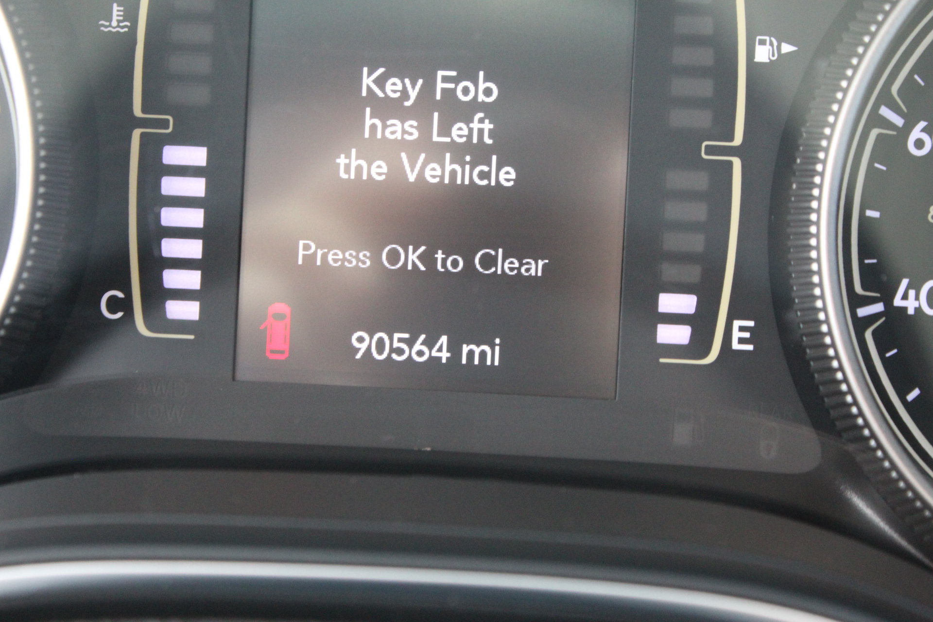 Used 2020 Jeep Cherokee Latitude Plus FWD image 19
