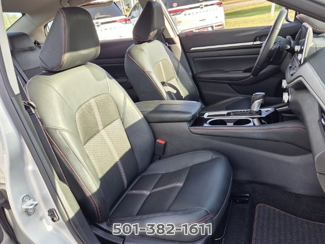 Used 2025 Nissan Altima 2.5 SR FWD image 17