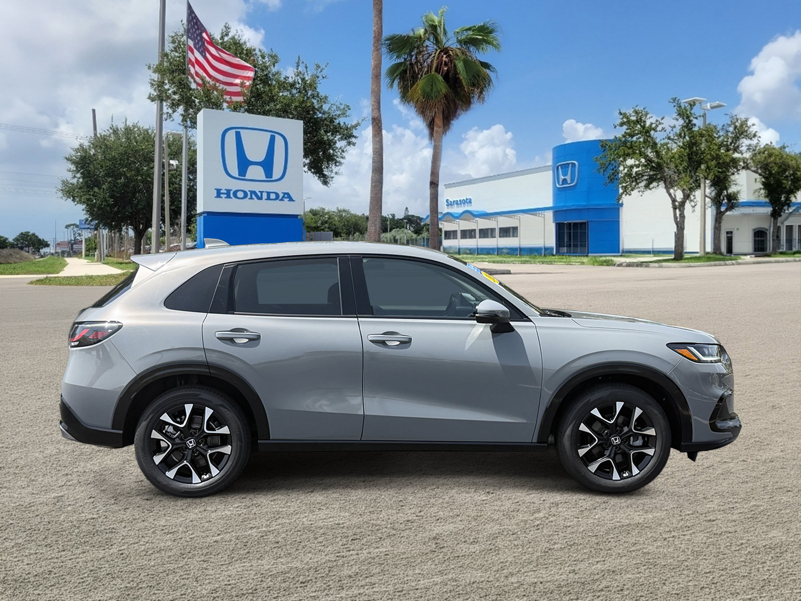 Used 2026 Honda HR-V EX-L image 2