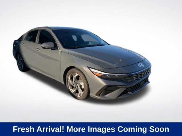 Used 2024 Hyundai Elantra SEL w/ Convenience Package FWD image 1