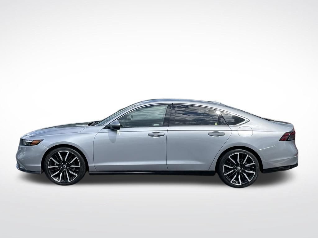 Certified 2023 Honda Accord Touring image 2