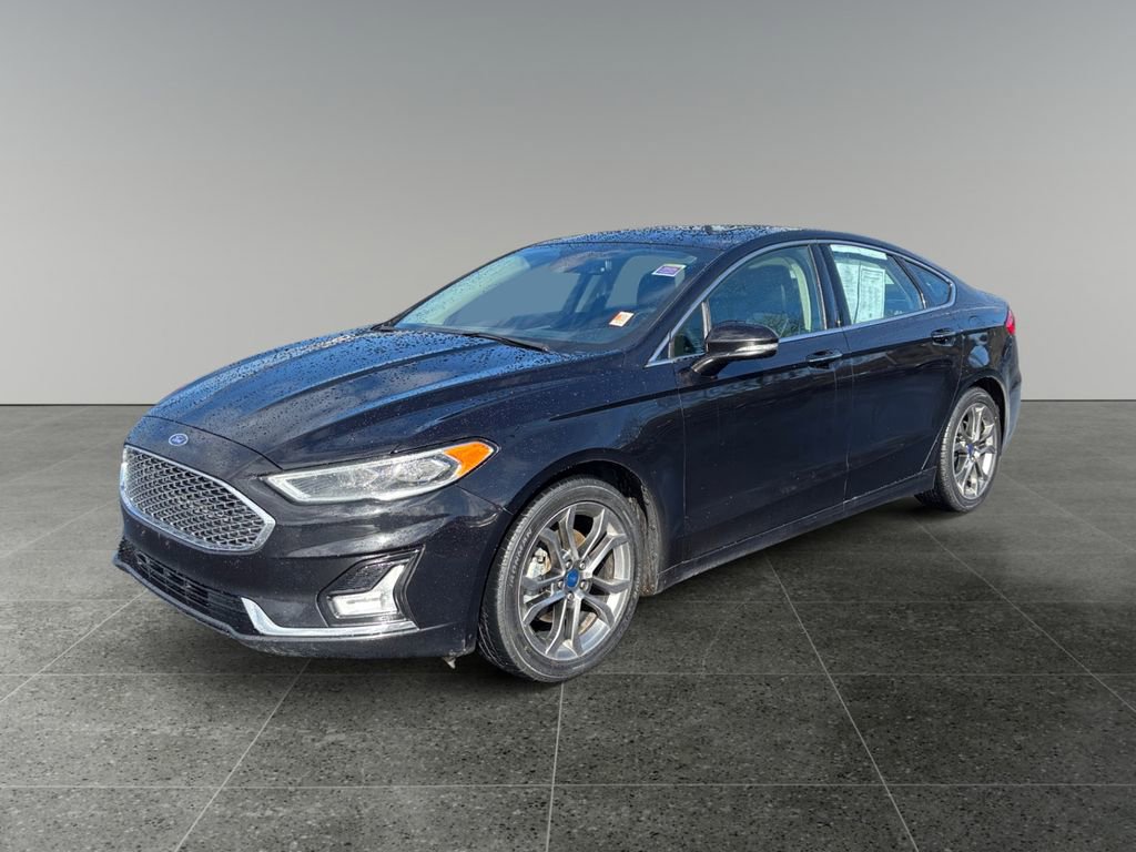 Used 2020 Ford Fusion Titanium image 3