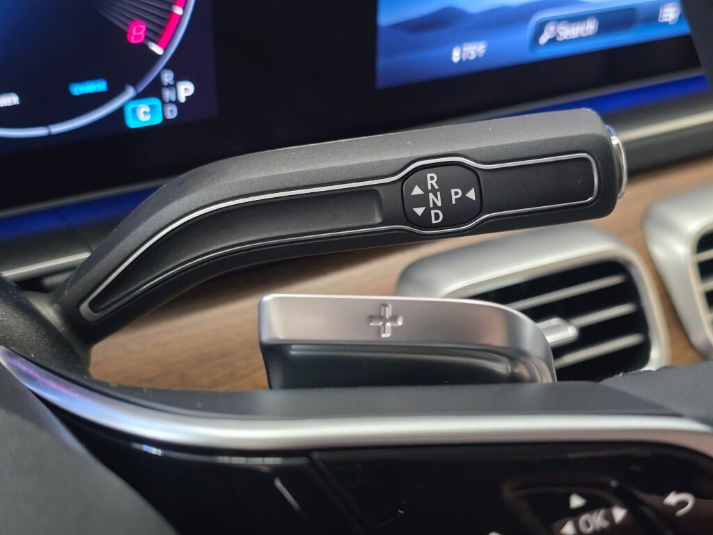 New 2026 Mercedes-Benz GLS 450 4MATIC image 17