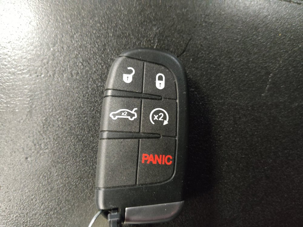 Used 2015 Chrysler 300 S RWD image 32