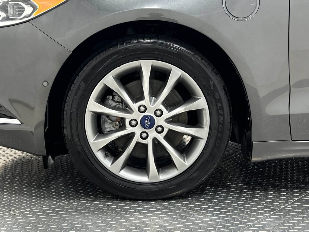 Used 2017 Ford Fusion Energi Platinum FWD image 37