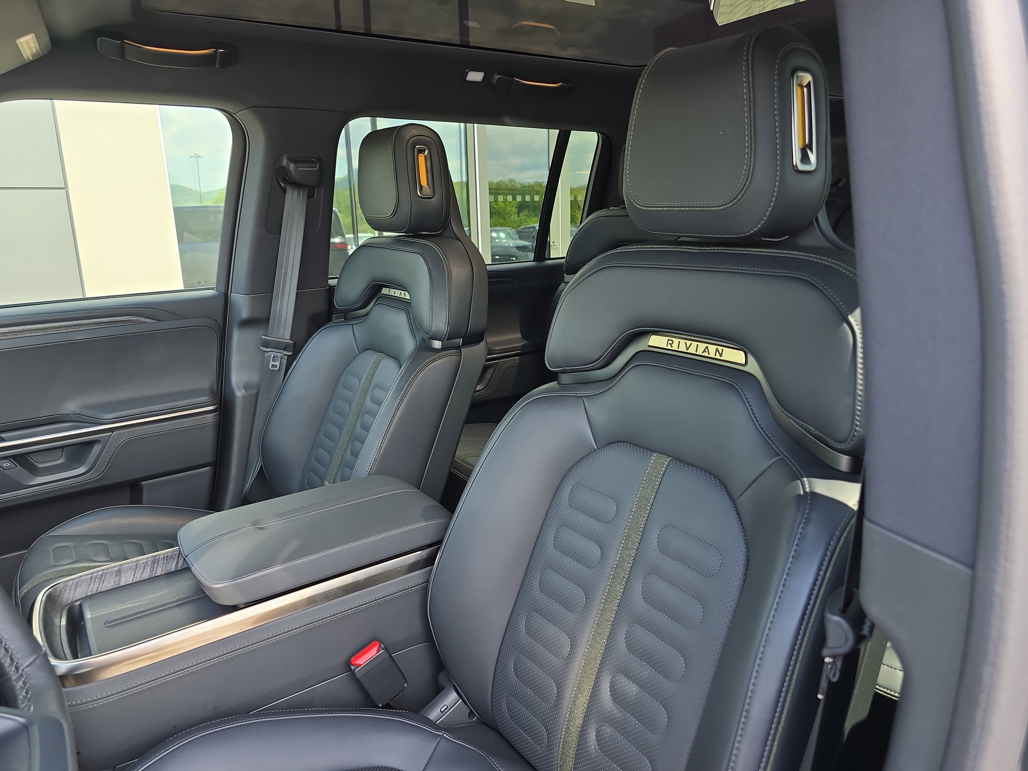 Used 2026 Rivian R1S Adventure image 20