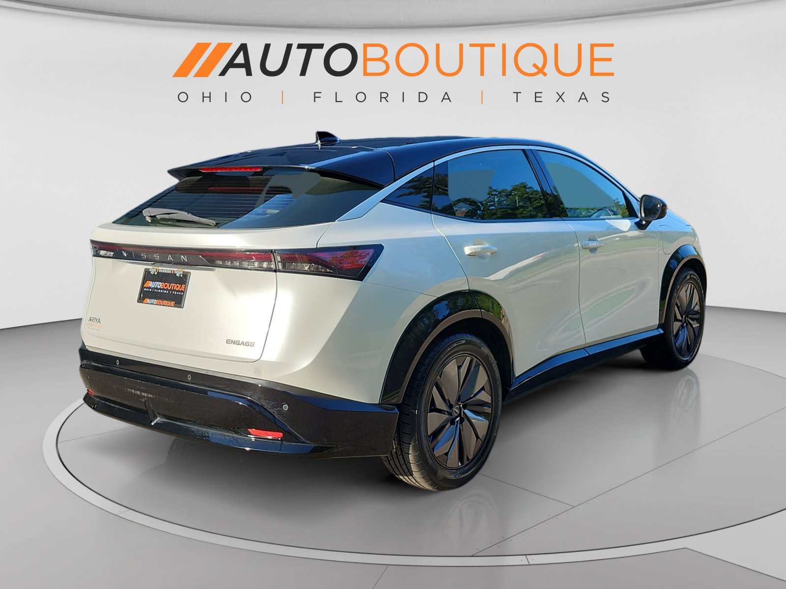 Used 2023 Nissan Ariya FWD image 6