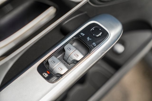 Used 2023 Mercedes-Benz GLC 300 image 44