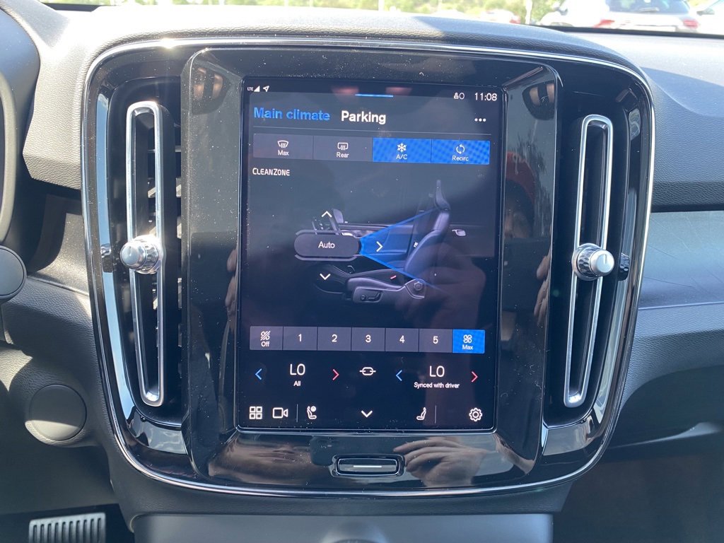 New 2023 Volvo C40 P8 Recharge Plus w/ Climate Package image 19