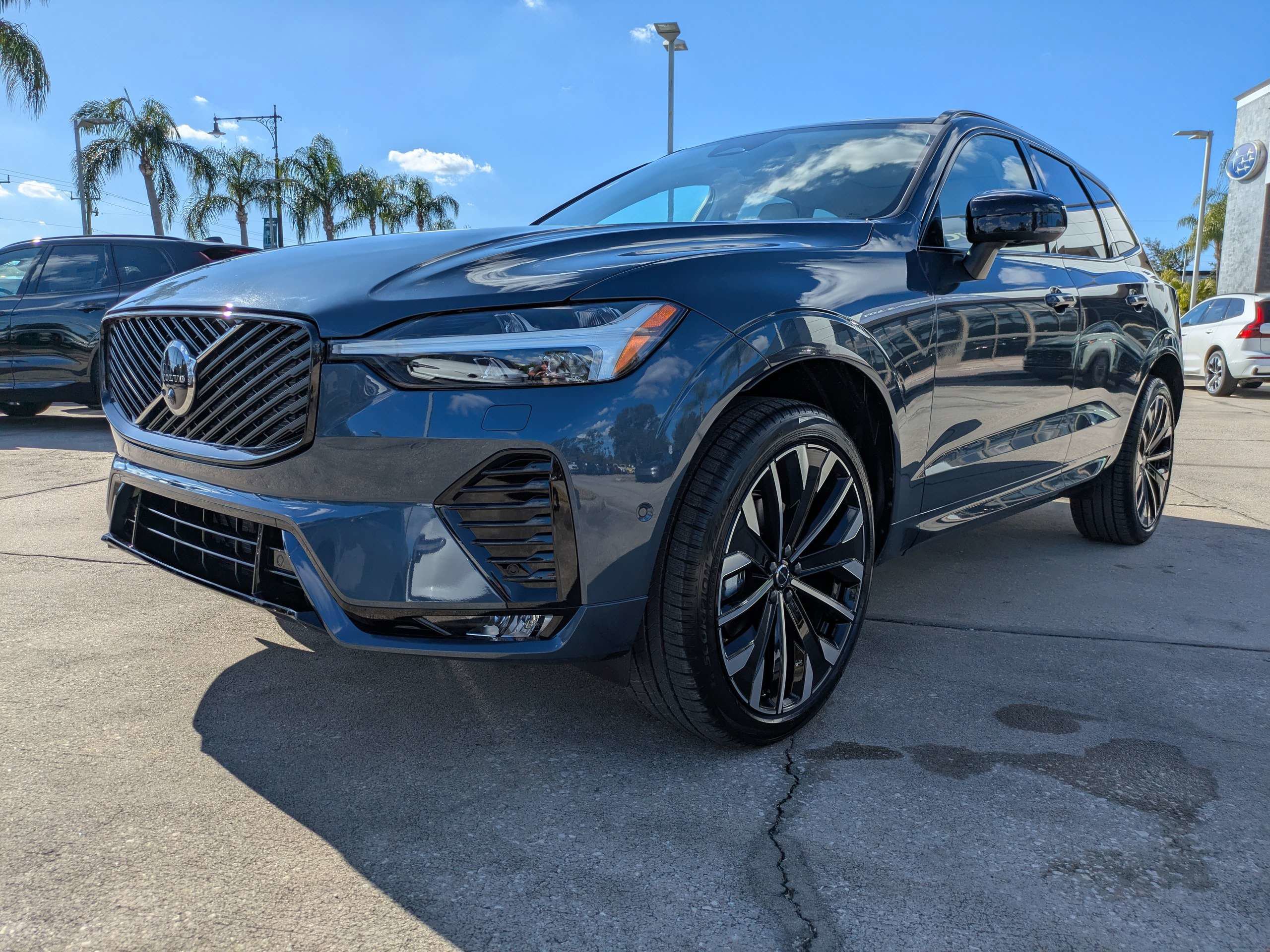 New 2026 Volvo XC60 B5 Ultra w/ Protection Package Premier image 8