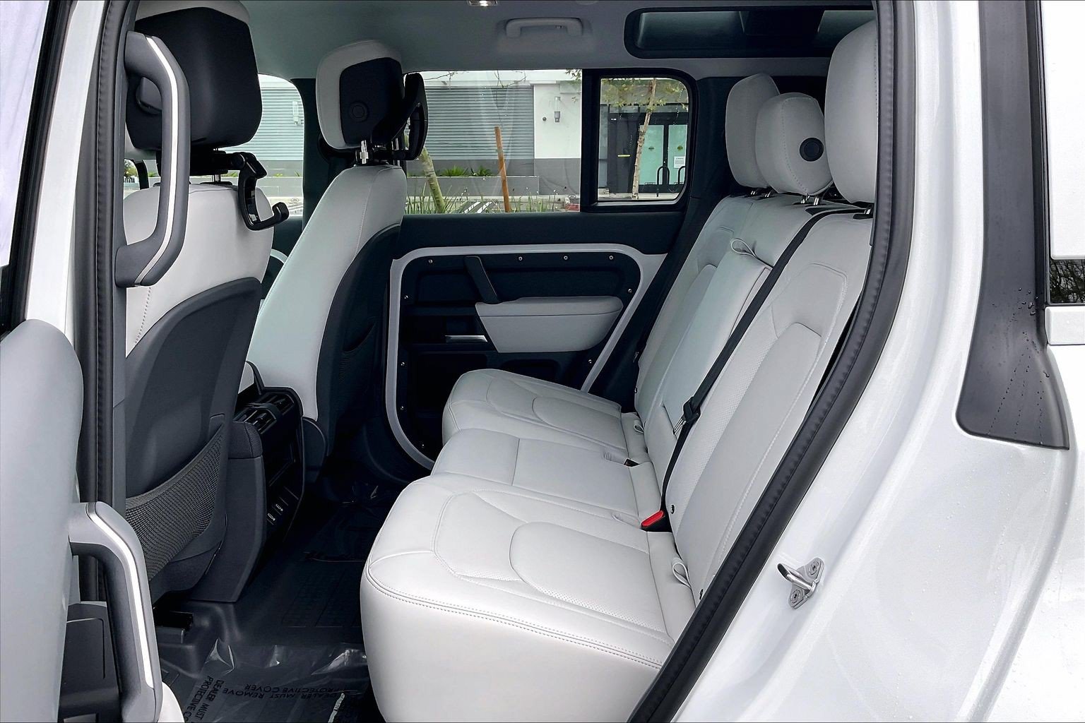 New 2026 Land Rover Defender 110 S AWD/4WD image 17