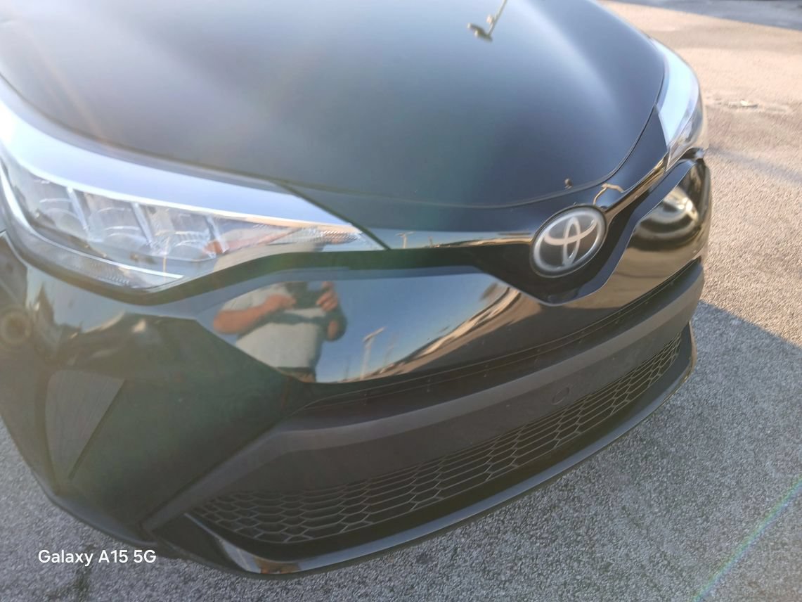 Used 2020 Toyota C-HR LE FWD image 21