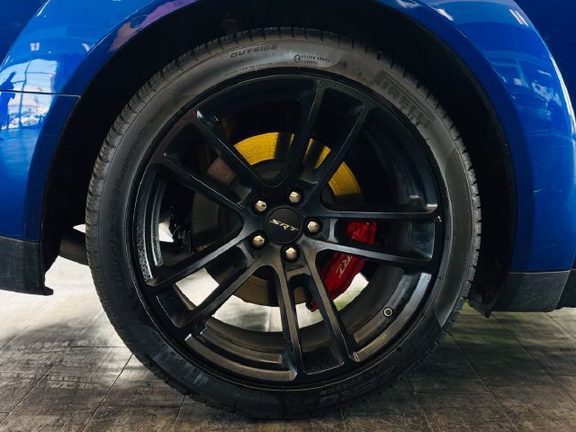 Used 2022 Dodge Challenger SRT Hellcat RWD image 30