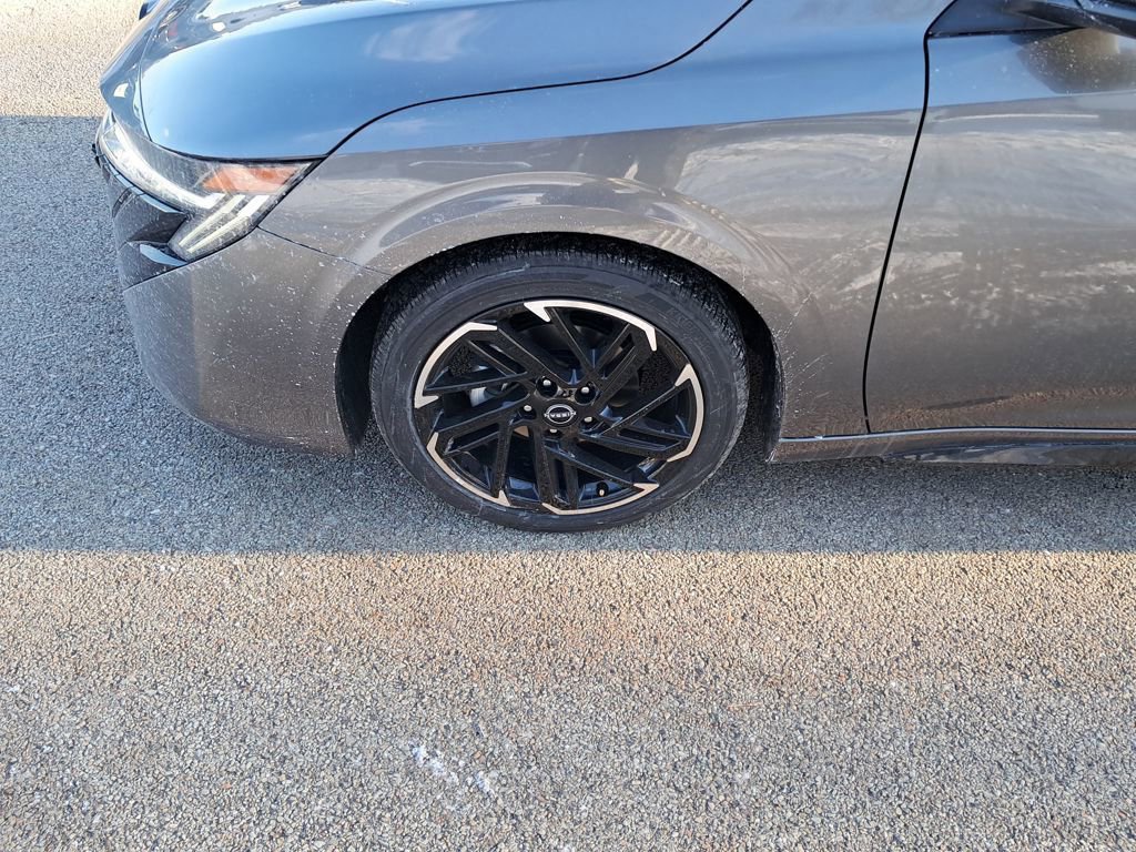 New 2026 Nissan Sentra SR w/ SR Premium Package image 28