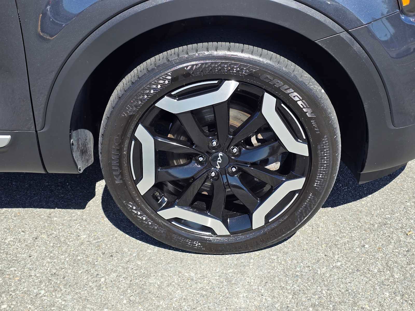 Used 2023 Kia Telluride S image 9