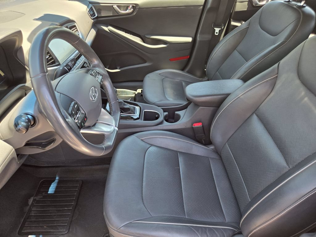 Used 2017 Hyundai Ioniq Limited FWD image 8