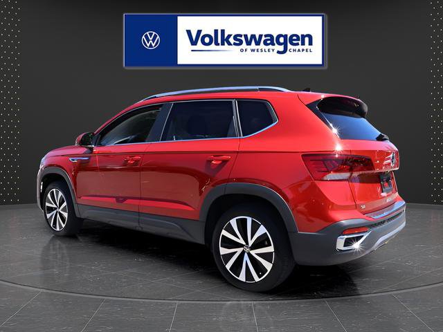 Certified 2022 Volkswagen Taos SE w/ Panoramic Sunroof Package FWD image 6