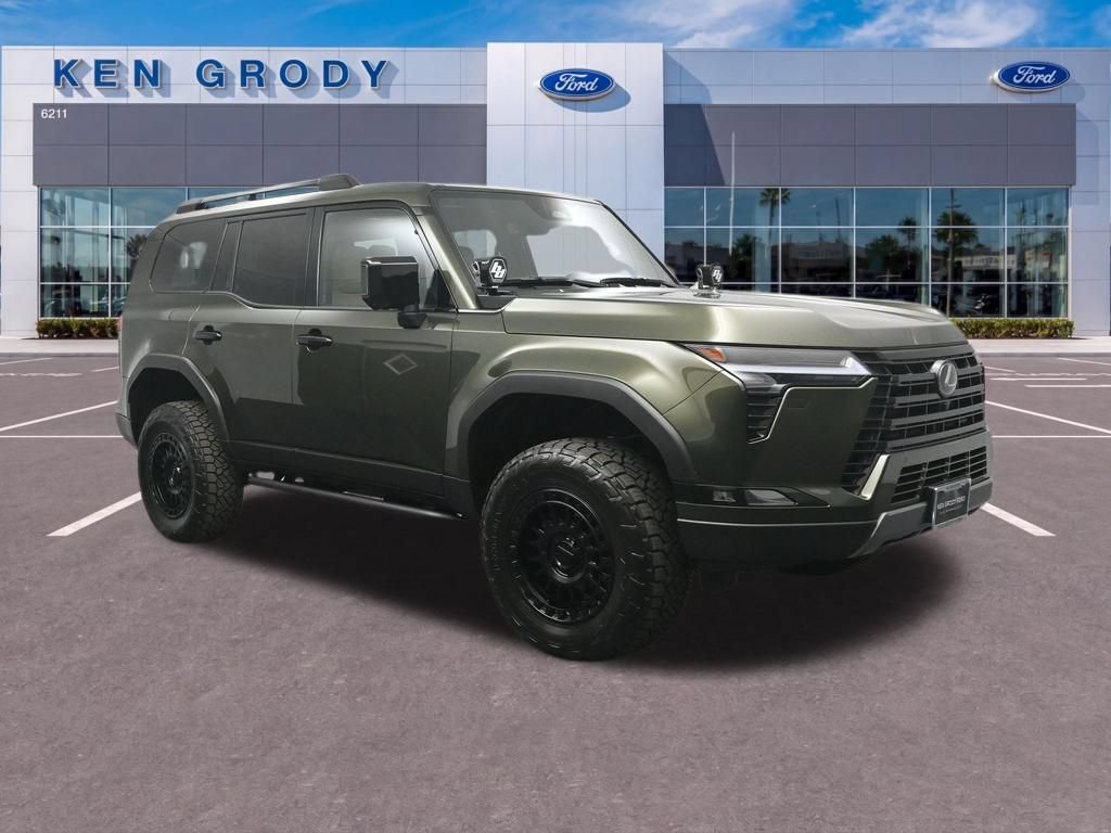 Used 2025 Lexus GX 550 w/ Accessory Package (CT) AWD/4WD image 1