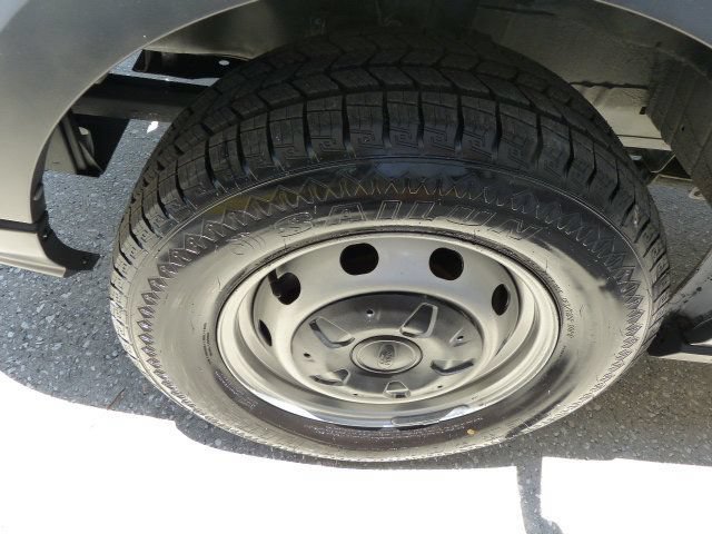 Used 2018 Ford Transit 250 138 RWD image 32